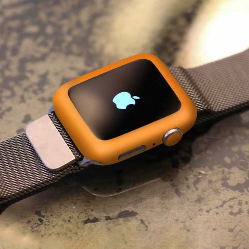 Apple_Watch 4 (44mm)_Matte_Orange_4